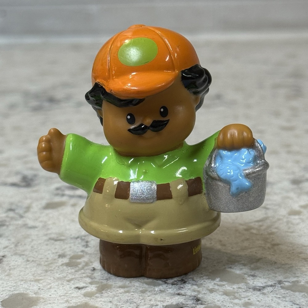Fisher Price Little People Talker Zookeeper Zach Zoo Animal Guy Fish Bucket 2011